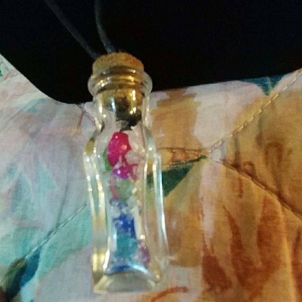 Pretty stone and Crystal vile necklace